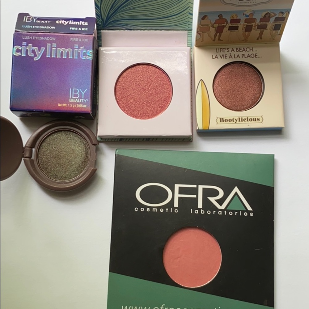Set Shimmer Eyeshadows & Blush